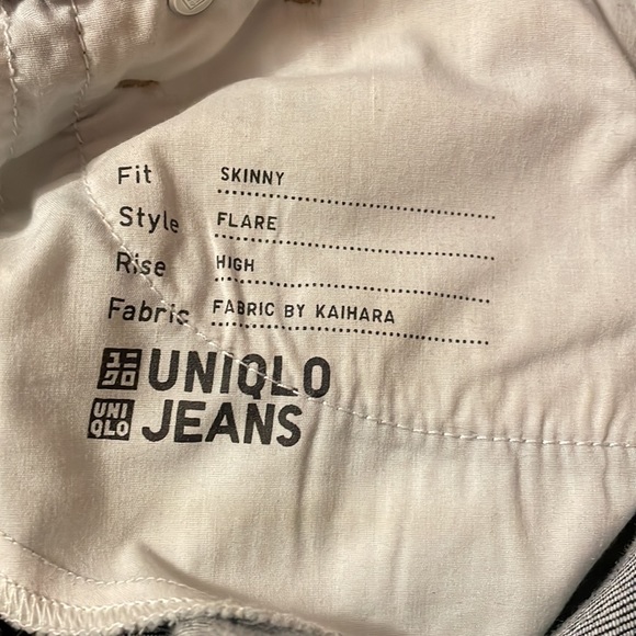 Uniqlo Dark Wash Kick Flare Denim - Picture 5 of 8